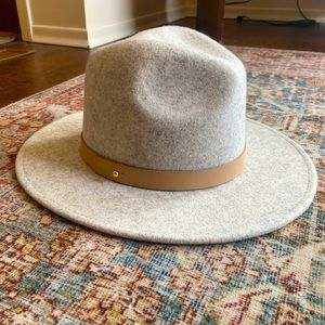 Lack of Colour grey hat size M - BNWOT
